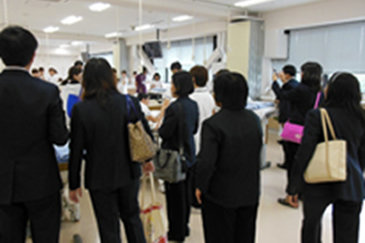 International Exchange. A group of faculty members visited from Boromarajonani College of Nursing, in Changwat Nonthaburi, Thailand